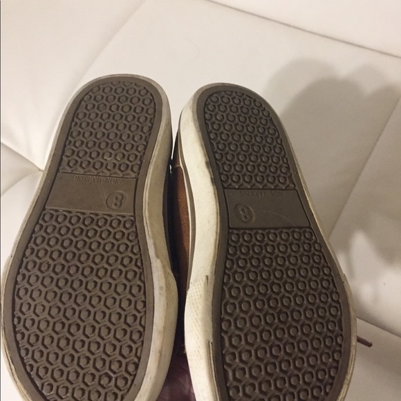 🔴 Cat and Jack size 8 toddler high top sneakers - Picture 4 of 4